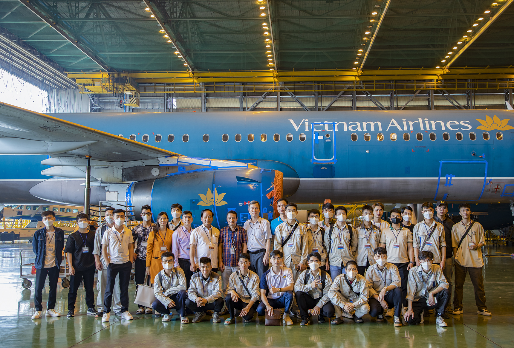 Chuyến tham quan vaeco – công ty kỹ thuật máy bay của vietnam airlines