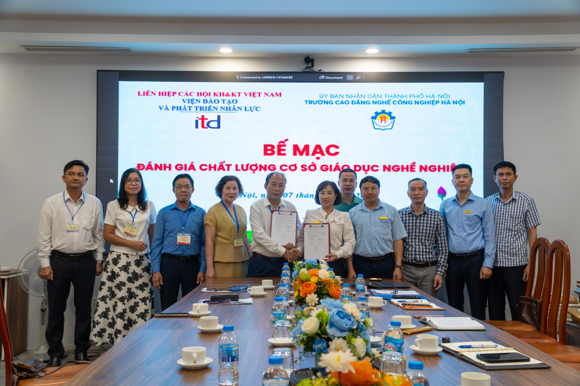 BẾ MẠC ĐÁNH GIÁ NGOÀI CƠ SỞ GIÁO DỤC NGHỀ NGHIỆP TẠI TRƯỜNG CAO ĐẲNG NGHỀ CÔNG NGHIỆP HÀ NỘI