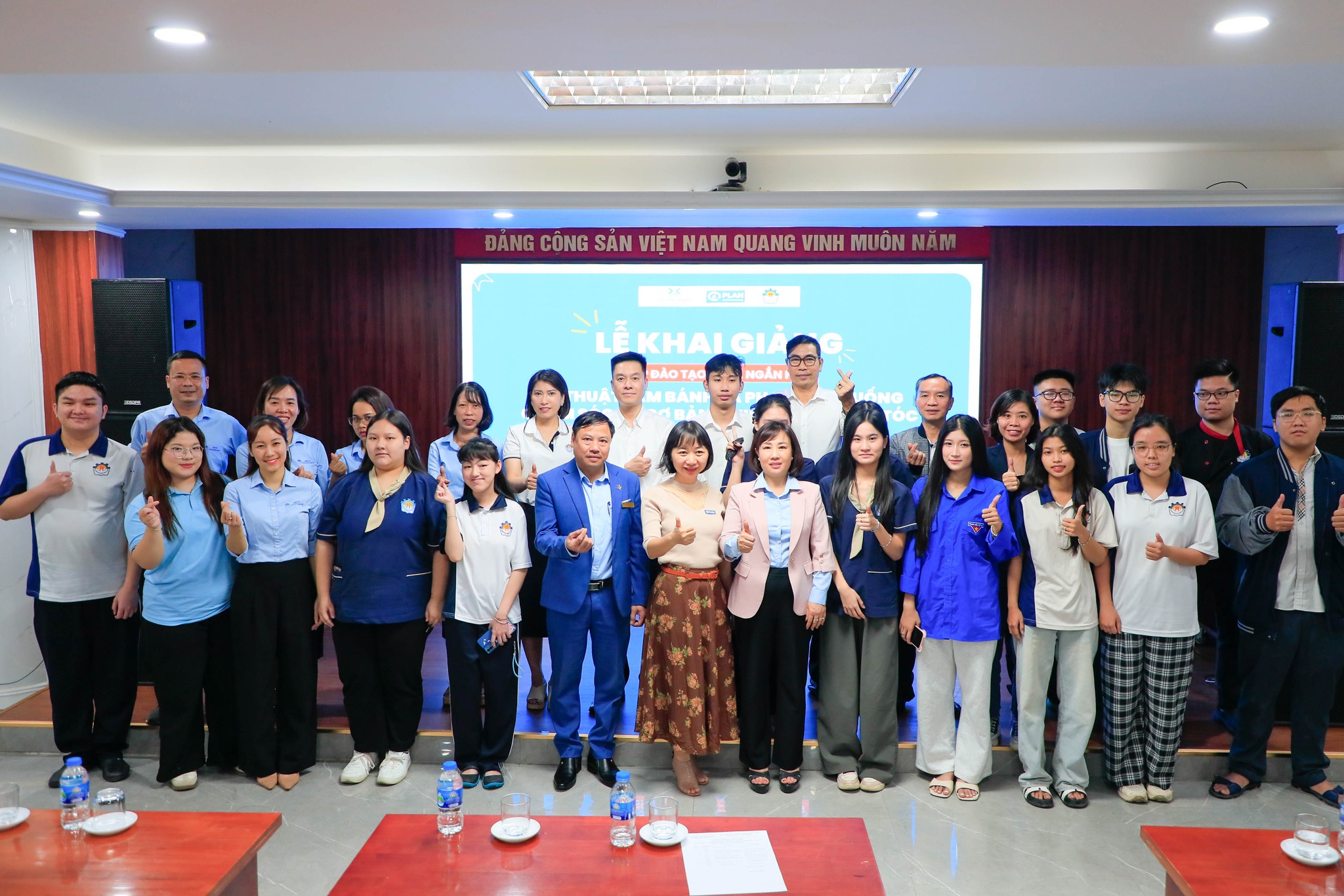 3 Lớp Nghề Mới Khởi Động! Cùng HNIVC “Tự Tin Lập Nghiệp”