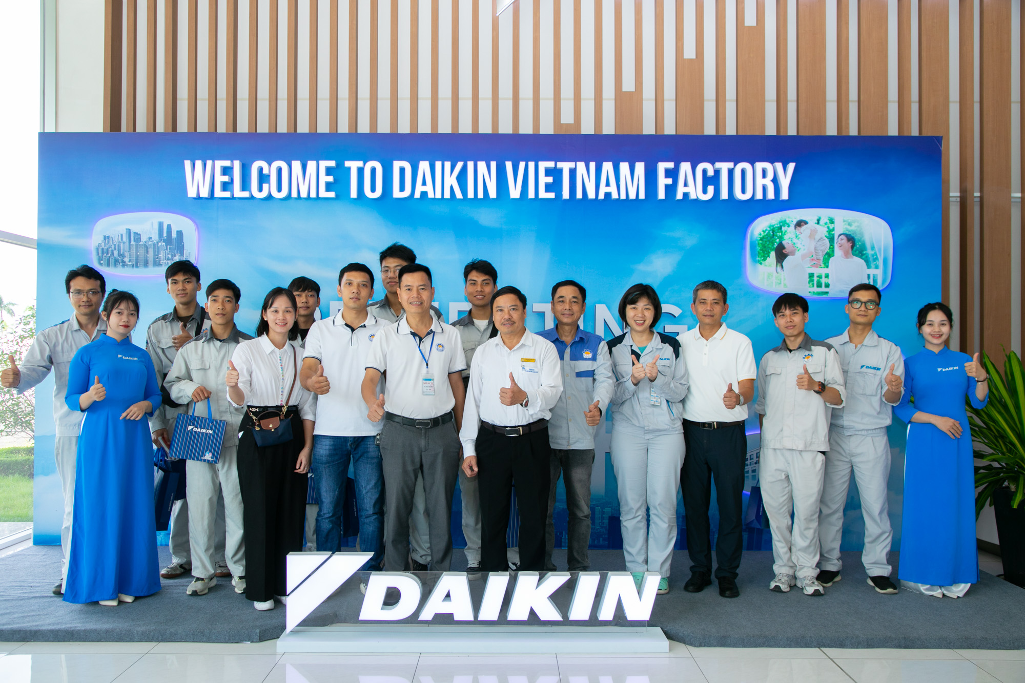 HNIVC VÀ DAIKIN VIỆT NAM KÝ KẾT HỢP TÁC: MỞ RỘNG CÁNH CỬA THỰC TẬP, VIỆC LÀM CHO SINH VIÊN NGHỀ ĐIỆN LẠNH