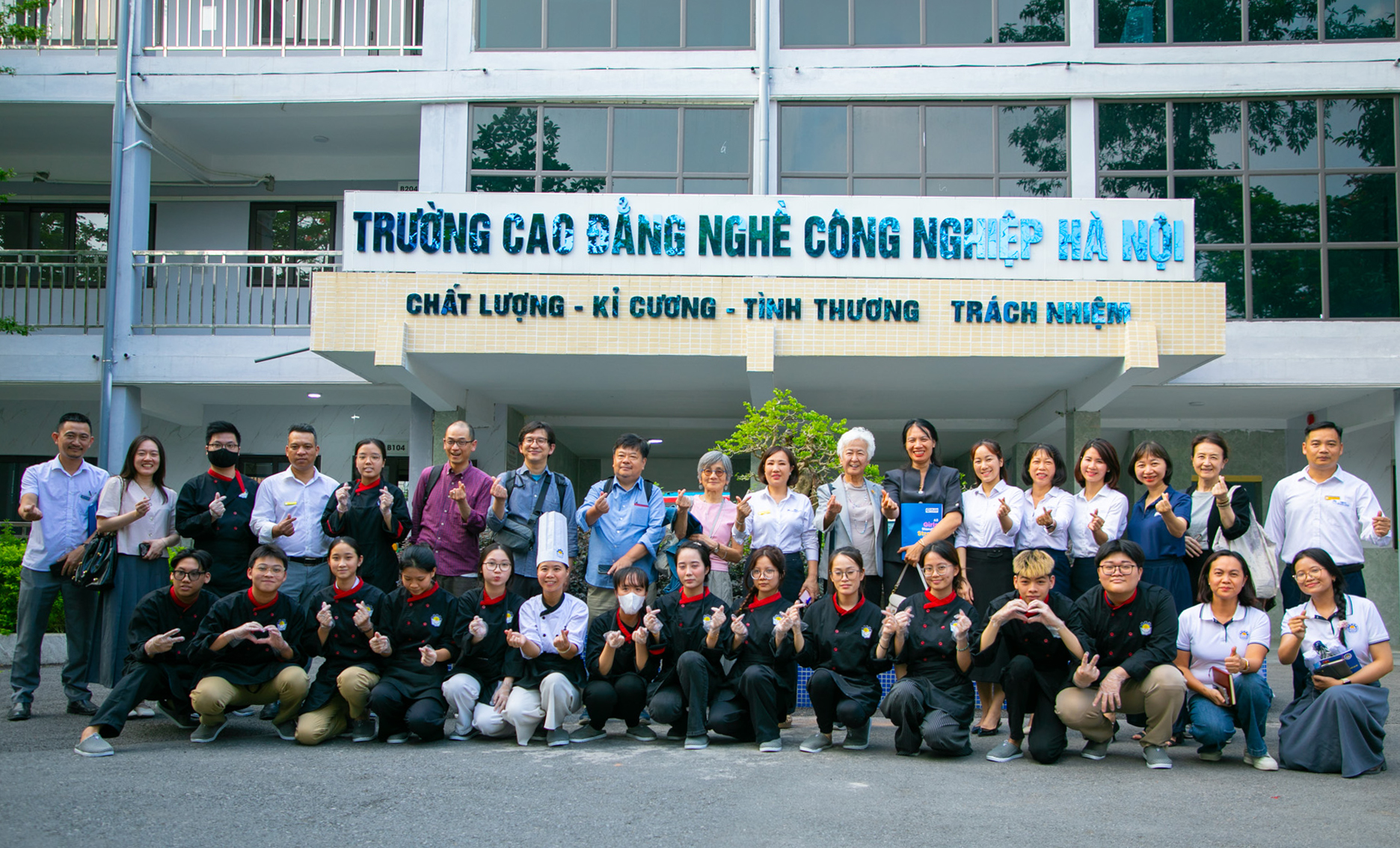 Plan Nhật Bản thăm và làm việc tại HNIVC - Kết nối để thanh niên tự tin lập nghiệp